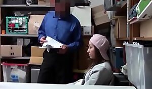 Shoplifter Hayden fucked away from LP officer