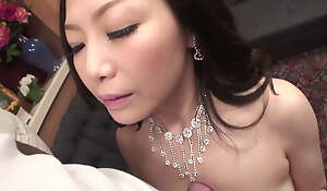 Mature Japanese massage girl gets will not hear of hairy pussy rammed