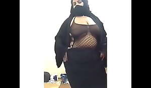 Hot niqabi girl
