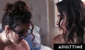 ADULT Length of existence - Cute Sapphic Teenagers Leana Lovings & Gizelle Blanco Ditch Prom Not far from Nail Instead!