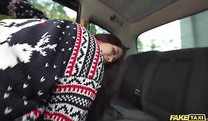 Function Taxi-cub Petite Oriental Lia Lin hot POV butt-cheeks and hardcore lovemaking prevalent her Christmas jumper